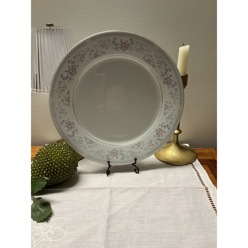 Vintage Porcelain Dinner Plate Pastel Blue Floral‎ Silver Trim